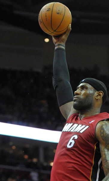 LeBron's 43 lead Heat over Cavaliers